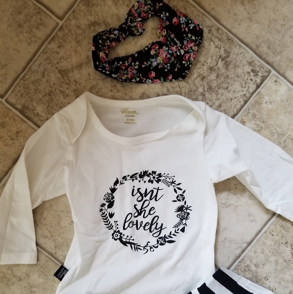 🍂 NWOT Floral Striped Outfit - Picture 3 of 4